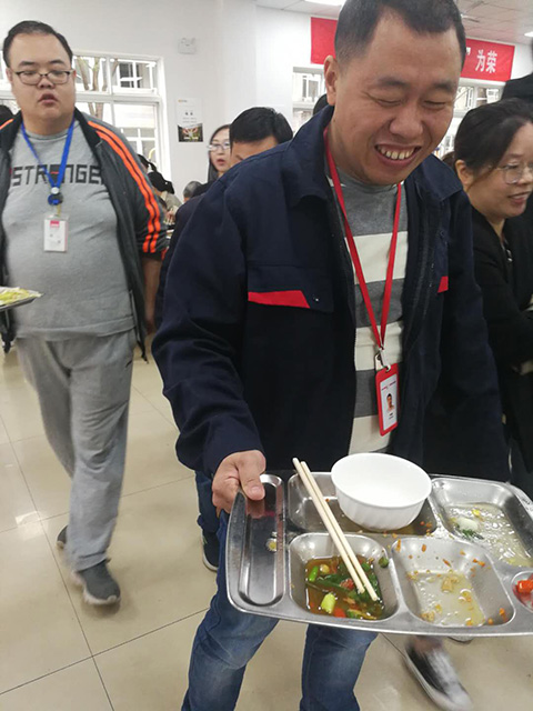 星沙園區(qū)食堂開展光盤行動見成效